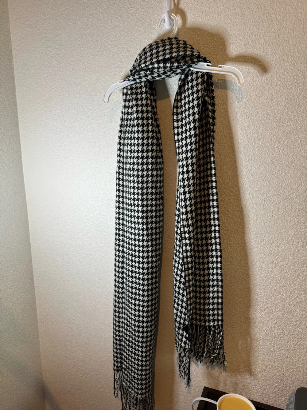 Black and White Houndstooth Scarf